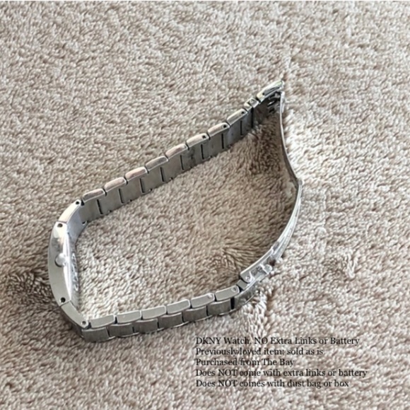 ✨2/$35✨ Watch: DKNY Watch, NO Extra Links or Battery 🛍 Bundle Me! - Picture 3 of 12